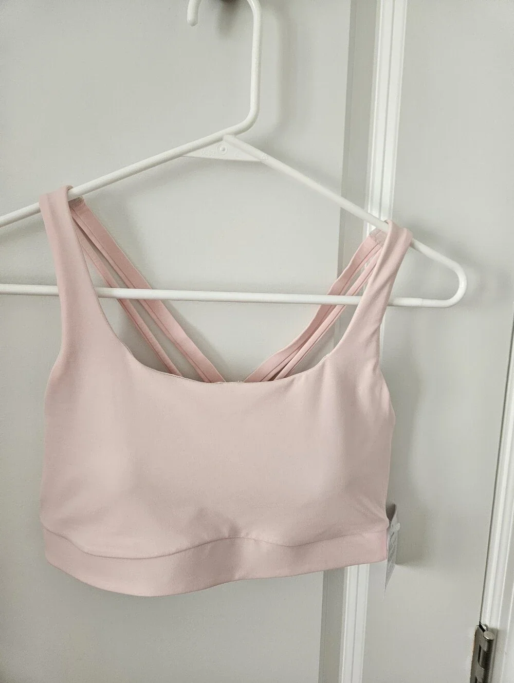 NWT Lululemon Sz Small Energy Bra Medium Support, B-D Cups Evolve Blush Quartz